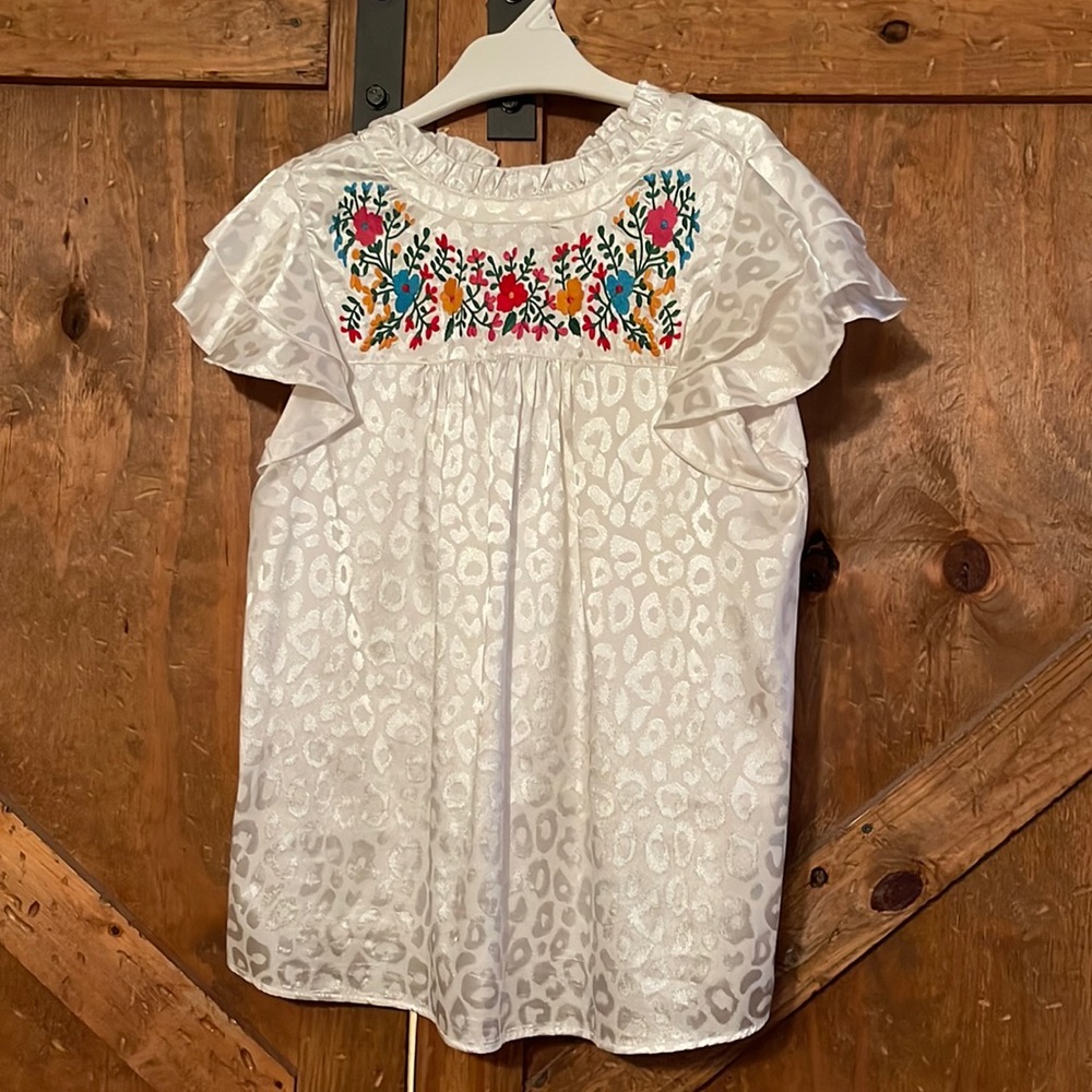 Large cheetah top with embroidered flower detail